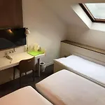 钟楼姆松蓬酒店 酒店 蓬塔穆松