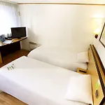 钟楼姆松蓬酒店 酒店 蓬塔穆松
